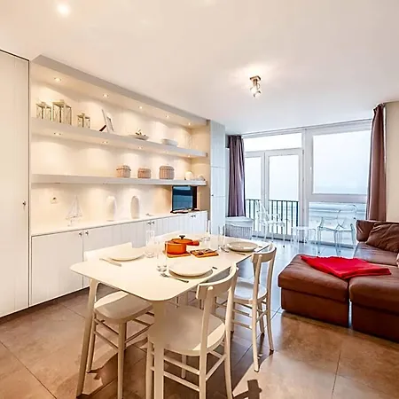 On The Coast With Access 4* Koksijde
