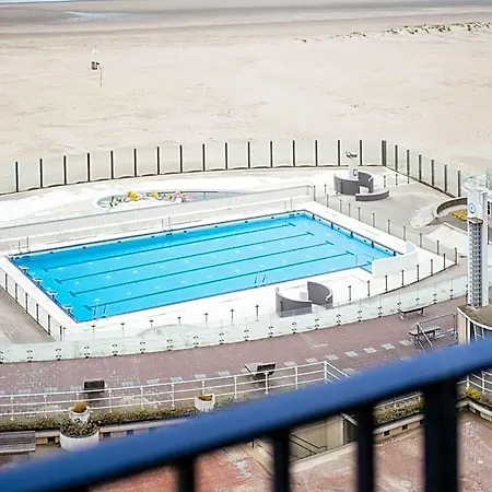 On The Coast With Access Hotel Koksijde